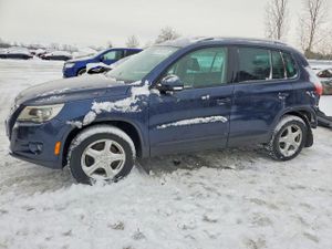 Volkswagen Tiguan S 2.0L 4 2011