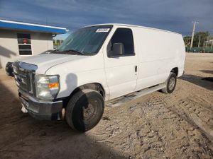 Ford Econoline E250 VAN 4.6L 8 2013