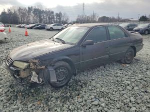 Toyota Camry CE 2.2L 4 1999