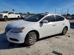 Nissan Sentra S 1.8L 4 2015