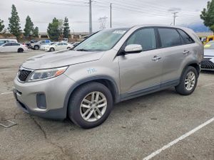 Kia Sorento LX 2.4L 4 2015