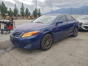 Toyota Camry BASE 2.5L 4 2011