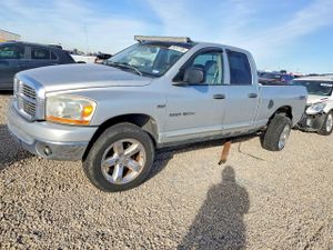 Dodge RAM ST 5.7L 8 2006