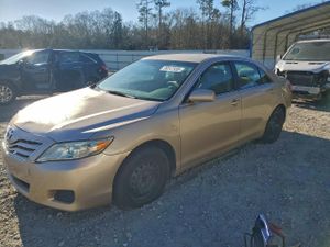 Toyota Camry BASE 2.5L 4 2010