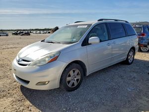 Toyota Sienna XLE 3.3L 6 2006