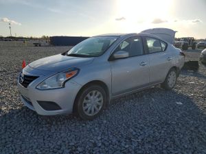 Nissan Versa S 1.6L 4 2015