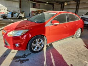 Ford Focus SE 2.0L 4 2013