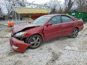 Toyota Camry SE 3.3L 6 2005