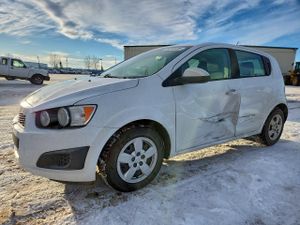 Chevrolet Aveo (Sonic) LS 1.8L 4 2015