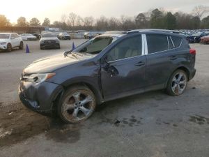Toyota Rav4 XLE 2.5L 4 2015