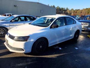 Volkswagen Jetta BASE 2.0L 4 2012
