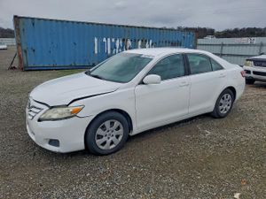 Toyota Camry BASE 2.5L 4 2011