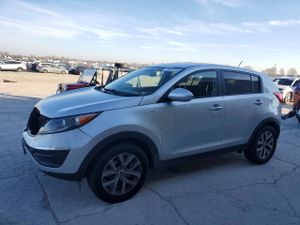 Kia Sportage LX 2.4L 4 2015