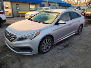 Hyundai Sonata SPORT 2.4L 4 2015