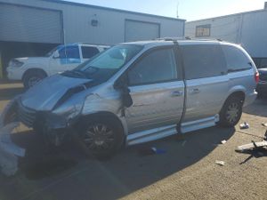Chrysler Town & Country LIMITED 3.8L 6 2006
