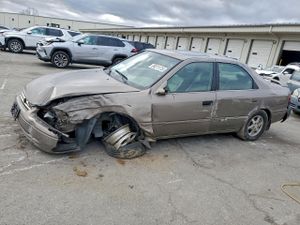 Toyota Camry CE 2.2L 4 1999