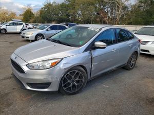 Ford Focus SE 2.0L 4 2015