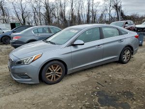 Hyundai Sonata SE 2.4L 4 2015