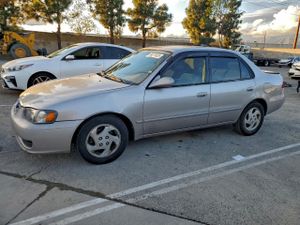 Toyota Corolla CE 1.8L 4 2002