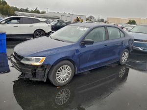 Volkswagen Jetta BASE 2.0L 4 2011