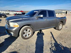 Dodge RAM ST 5.7L 8 2012