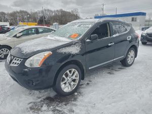 Nissan Rogue S 2.5L 4 2013
