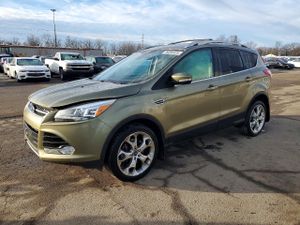 Ford Escape TITANIUM 2.0L 4 2013