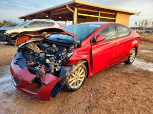 Hyundai Elantra SE 1.8L 4 2014