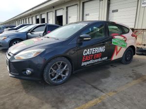 Ford Focus SE 2.0L 4 2013