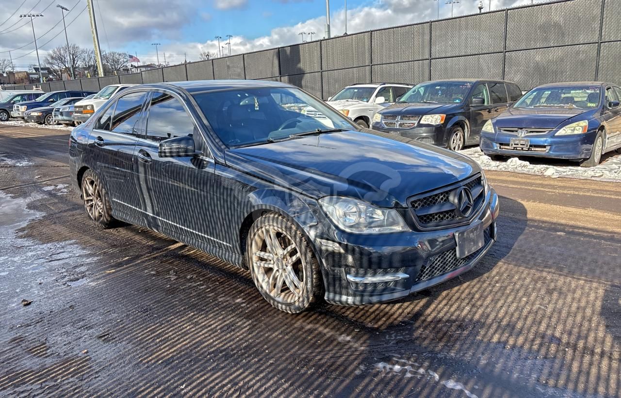 Mercedes-Benz C 300 4MATIC 3.0L 6 2012