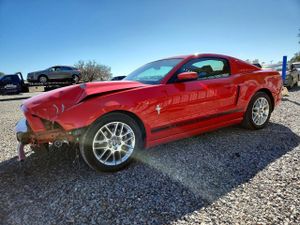 Ford Mustang 3.7L 6 2014