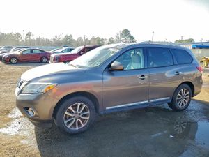 Nissan Pathfinder S 3.5L 6 2013