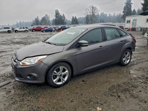 Ford Focus SE 2.0L 4 2013