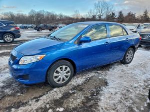 Toyota Corolla BASE 1.8L 4 2010