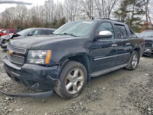 Chevrolet Avalanche LTZ 5.3L 8 2013