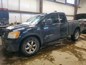 Nissan Titan XE 5.6L 8 2010
