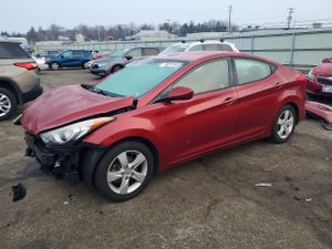 Hyundai Elantra GLS 1.8L 4 2013