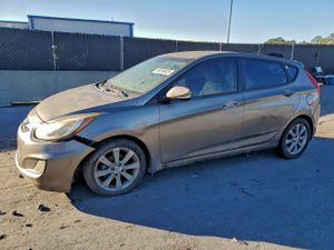 Hyundai Accent GLS 1.6L 4 2013