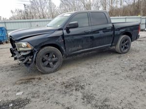 RAM 1500 ST 5.7L 8 2014