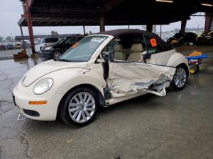Volkswagen Beetle CONVERTIBLE SE 2.5L 5 2008