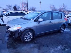 Nissan Versa S 1.8L 4 2012