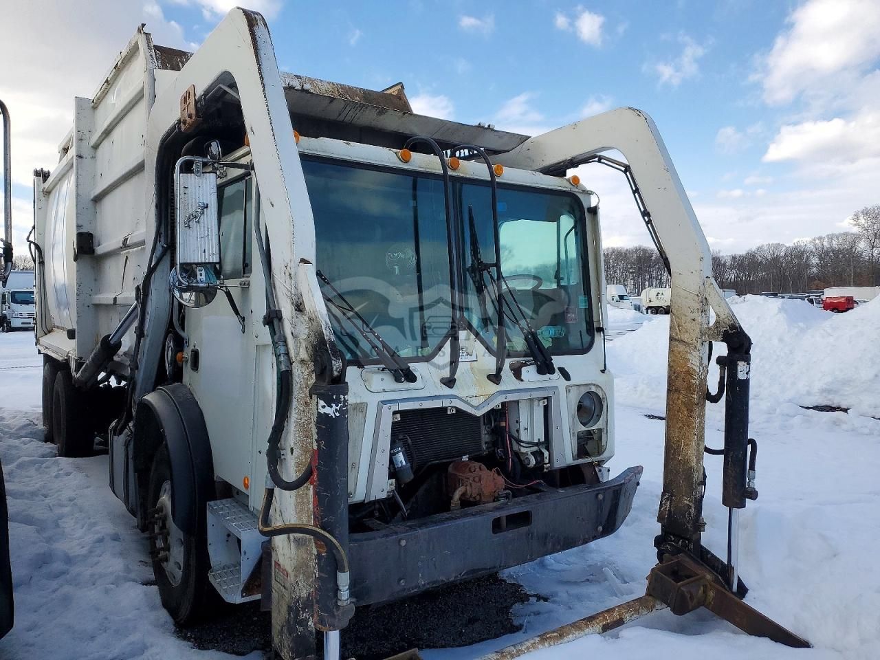Mack 600 MRU600 10.8L 6 2018