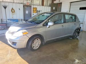 Nissan Versa S 1.8L 4 2011