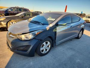 Hyundai Elantra SE 1.8L 4 2015