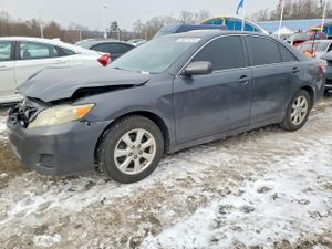 Toyota Camry BASE 2.5L 4 2011