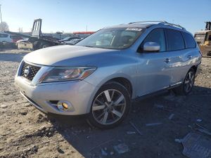 Nissan Pathfinder S 3.5L 6 2013