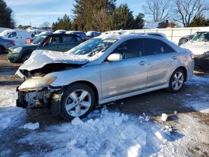 Toyota Camry BASE 2.5L 4 2010