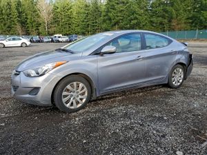 Hyundai Elantra GLS 1.8L 4 2013