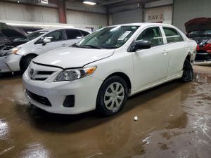 Toyota Corolla BASE 1.8L 4 2011