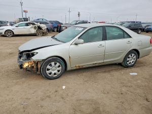 Toyota Camry LE 2.4L 4 2004